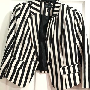 NWOT Forever 21 Black & White Blazer